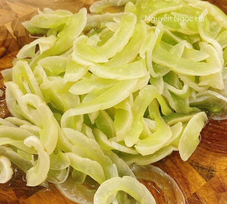 Loại quả trông teo tóp, chua chua mặn mặn lại là đặc sản Bắc Ninh, đem xào thịt ngon đỉnh chóp, ăn ba bát cơm vẫn thòm thèm - 5