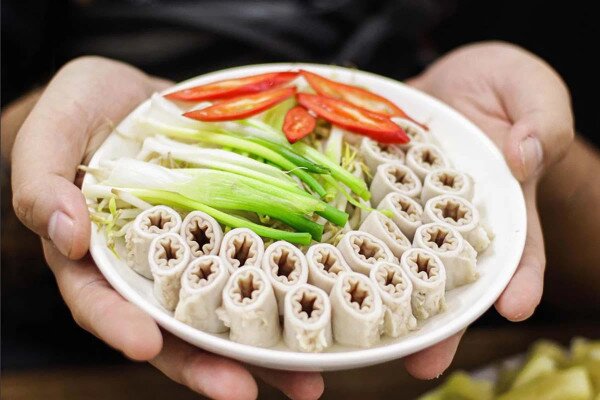 Lòng se điếu là gì mà đắt đỏ, dân sành ăn săn lùng? Cách chọn lòng chuẩn và luộc ngon giòn không bị hôi - 2