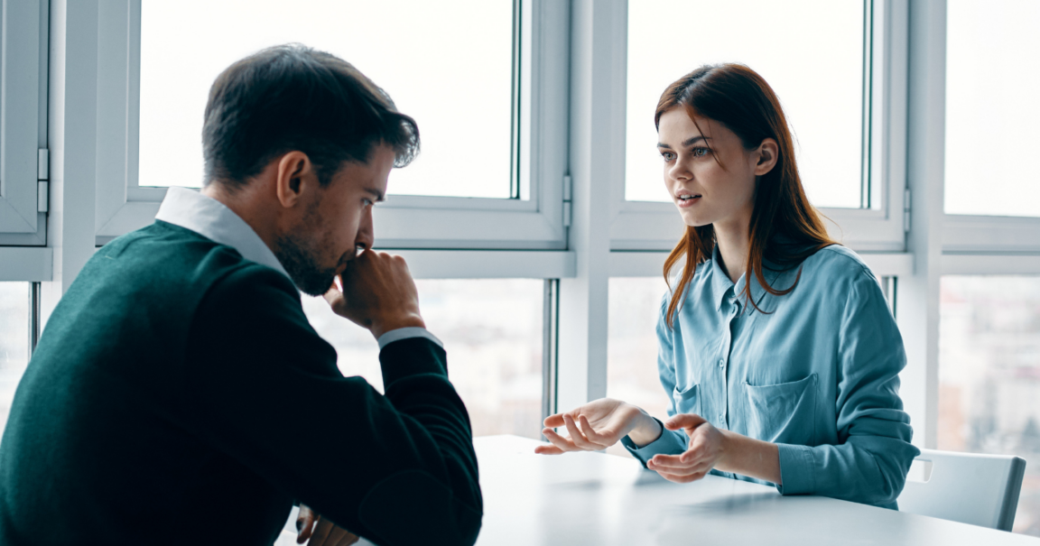 7 chủ đề người có trí tuệ cảm xúc cao không nói, bạn thì sao? - 2