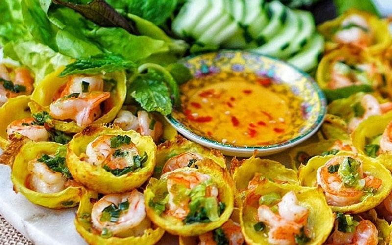 Món bánh đặc sản Vũng Tàu có tên gọi lạ, công đoạn chế biến siêu cầu kỳ, phải biết cách ăn mới chuẩn vị - 1