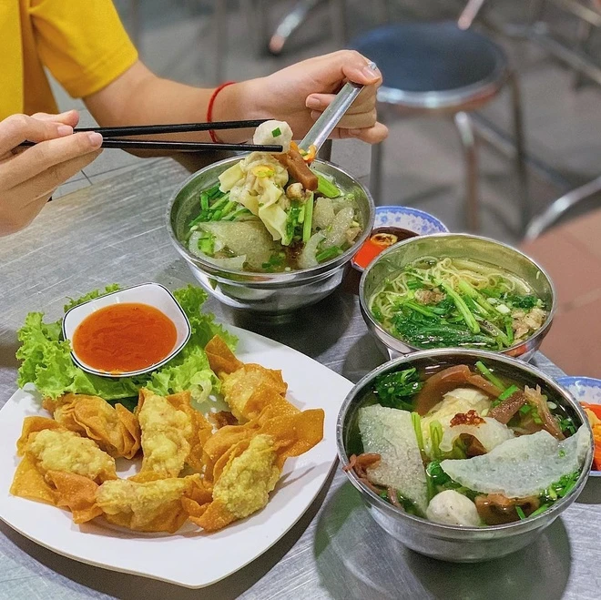 5 khu phố ẩm thực ngon nổi tiếng Sài Gòn, món gì cũng bán, có nơi chật hẹp chỉ toàn xe đẩy mà khách nườm nượp - 5