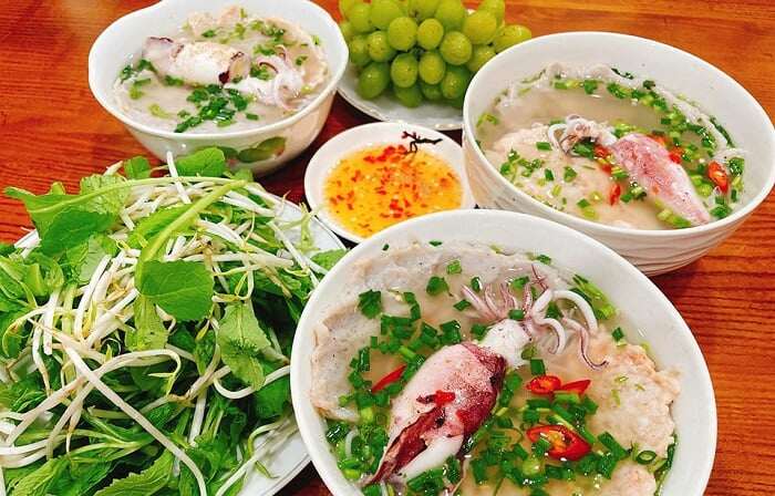 Ở Phú Quốc có món đặc sản mang tên lạ, quán nào cũng đông nghịt, khách muốn ăn phải tự phục vụ - 1