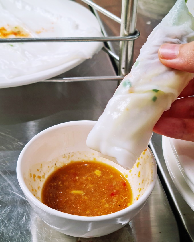 Món ăn “tốn đĩa nhất Việt Nam” có gì hấp dẫn? Hương vị ngon đến thế nào mà khách vừa ăn vừa đếm đĩa?  - 4