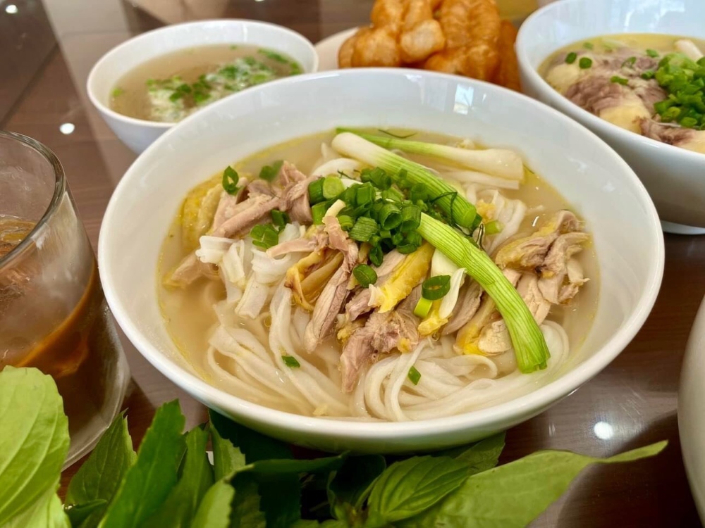 5 địa chỉ ăn đêm HOT nhất phố cổ Hà Nội, dân sành ăn nghe tên phố đã biết bán món gì - 4