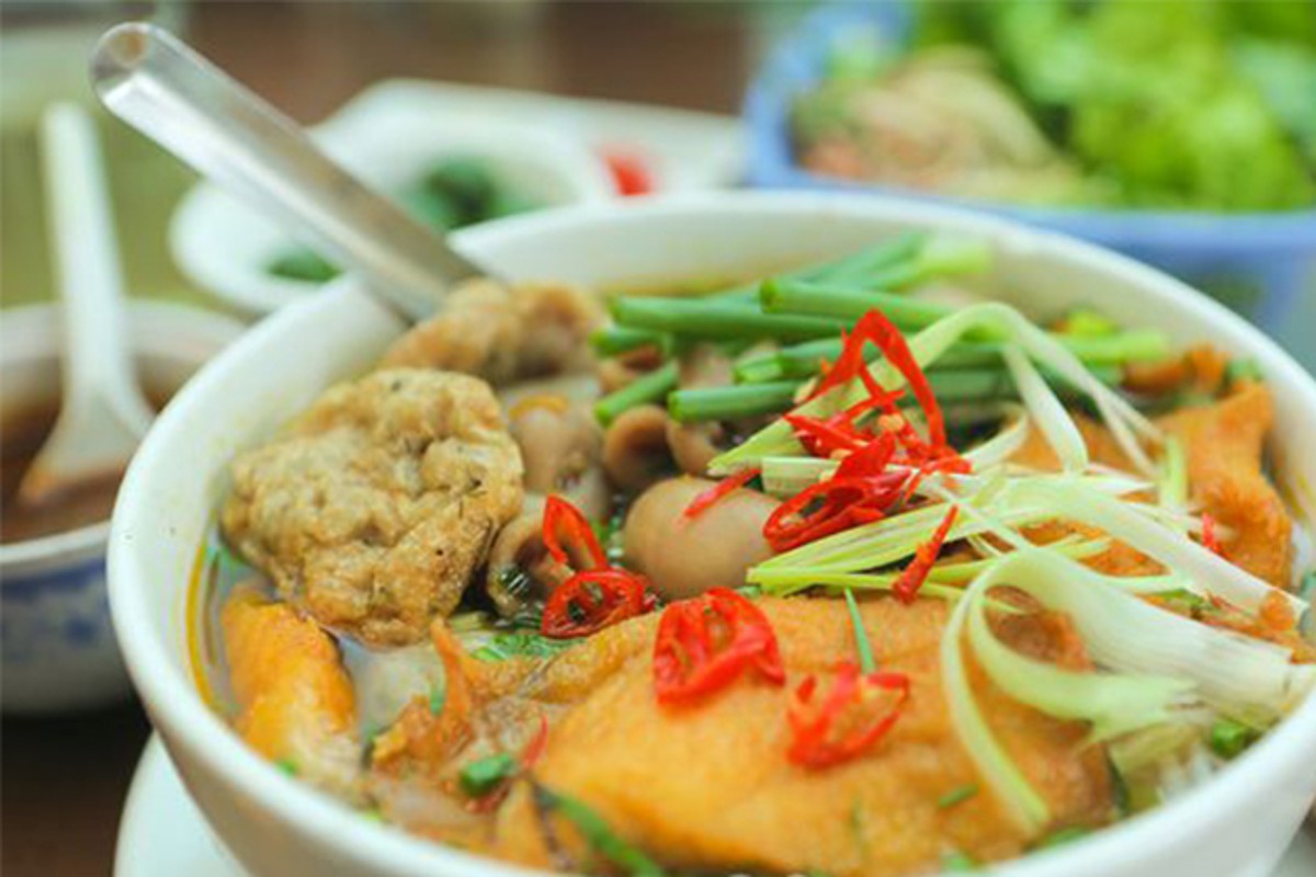 Món bún đặc sản Hải Phòng có vị đồng quê và biển cả, tín đồ ăn cay thích mê, phù hợp cho ngày thời tiết “ẩm ương” - 1