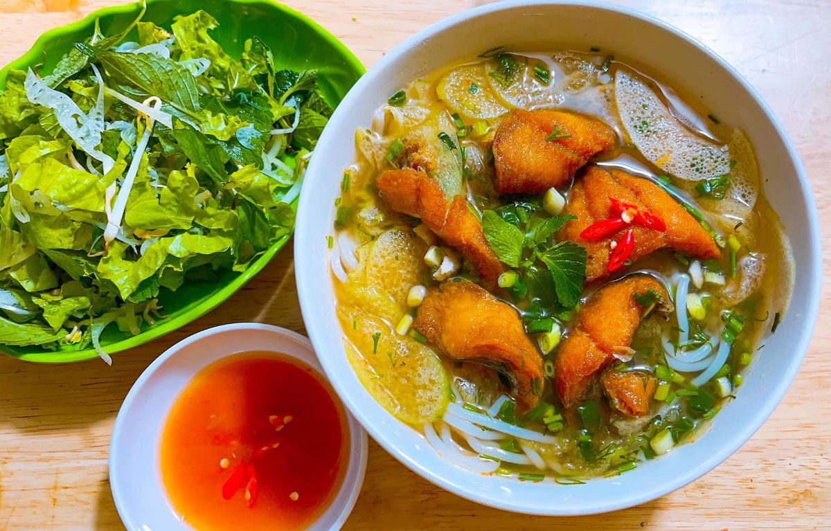 Món bún đặc sản Hải Phòng có vị đồng quê và biển cả, tín đồ ăn cay thích mê, phù hợp cho ngày thời tiết “ẩm ương” - 3