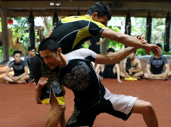 Cùng 51 tuổi: Johnny Trí Nguyễn vẫn cô đơn, có con gái xinh như hoa hậu, Thái Hòa sống bình dị bên vợ trẻ - 12