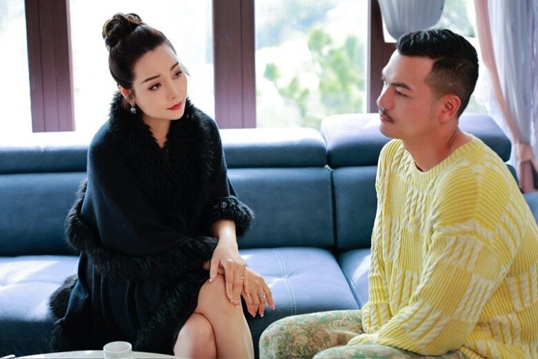 Cặp bố con Cha Tôi Người Ở Lại có quá khứ &#34;yêu đương&#34;, Minh Hương từ &#34;con&#34; hóa &#34;bạn gái&#34; NSND Mạnh Cường - 1