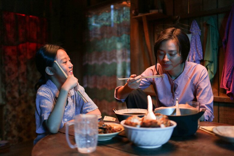 Ảnh hậu trẻ nhất Việt Nam từng suy dinh dưỡng giờ ra dáng thiếu nữ, &#34;hở ra&#34; là bị cấm xem phim mình đóng - 4