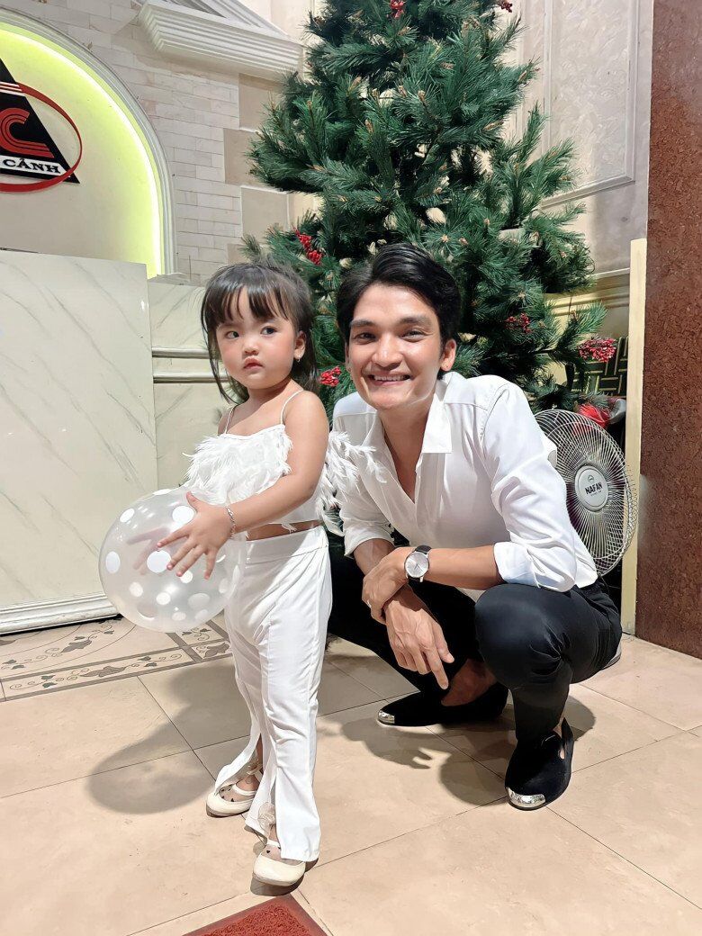 Bà xã Mạc Văn Khoa bị chồng trả về nhà ngoại, chàng rể cầu cứu mẹ vợ: &#34;Con gái mẹ dữ lắm, con sợ quá&#34; - 2