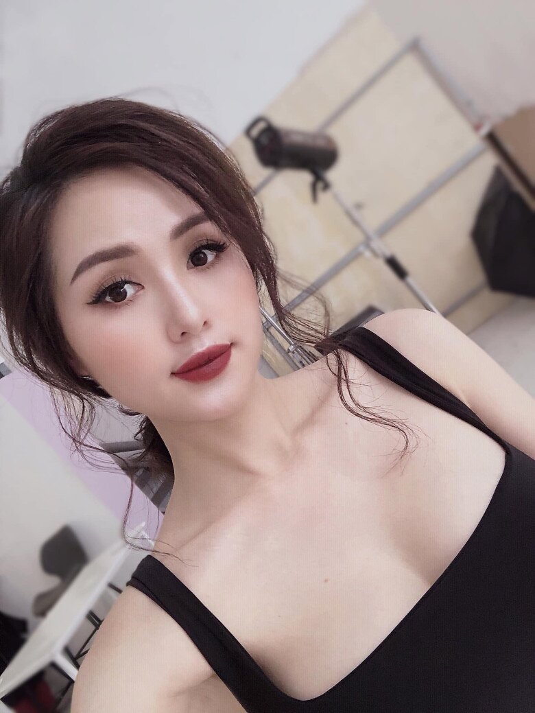 Cùng sinh năm 1989: Trương Quỳnh Anh giống chị gái của con trai 13 tuổi, Tâm Tít đẹp mướt mát sánh bước chồng đại gia - 3