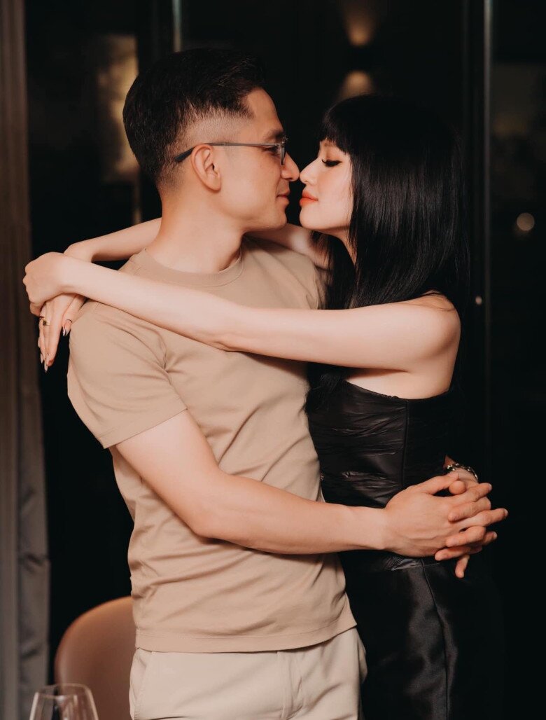 Cùng sinh năm 1989: Trương Quỳnh Anh giống chị gái của con trai 13 tuổi, Tâm Tít đẹp mướt mát sánh bước chồng đại gia - 12