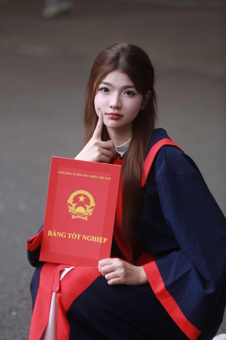 Con gái thứ 3 của NSƯT Võ Hoài Nam thi tốt nghiệp THPT, thiếu nữ 18 tuổi được khen &#34;nhặt hết nét đẹp của bố&#34; - 3
