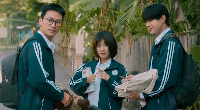 Kết thúc phim Cha Tôi Người Ở Lại: Xúc động chuyện tình 4 cặp đôi, Trần Nghĩa mong khán giả không "định kiến" - 4