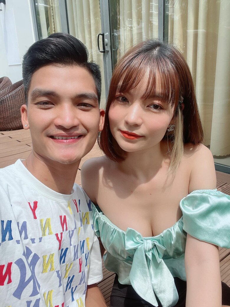 Mạc Văn Khoa nói về bà xã 7 năm mới cưới: “Nhìn những vết sẹo trên người vợ, tôi thương lắm” - 4