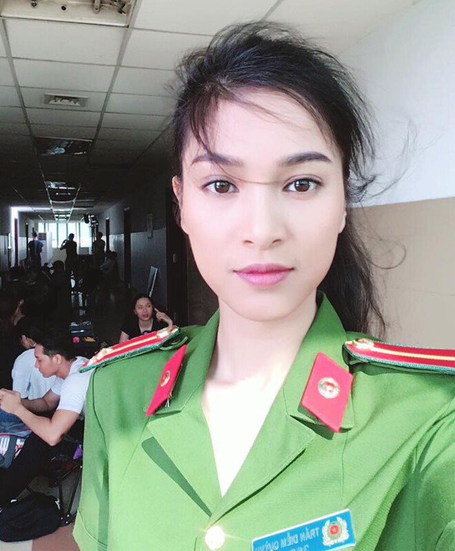 Người tình hơn 1 thập kỷ không cưới của &#34;ông hoàng&#34; phim hành động Việt: Từng mệt đến bật khóc vì quay &#34;cảnh nóng&#34; 12 tiếng - 9