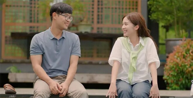Cặp bố con Cha Tôi Người Ở Lại có quá khứ &#34;yêu đương&#34;, Minh Hương từ &#34;con&#34; hóa &#34;bạn gái&#34; NSND Mạnh Cường - 4