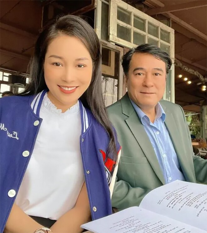 Cặp bố con Cha Tôi Người Ở Lại có quá khứ &#34;yêu đương&#34;, Minh Hương từ &#34;con&#34; hóa &#34;bạn gái&#34; NSND Mạnh Cường - 7