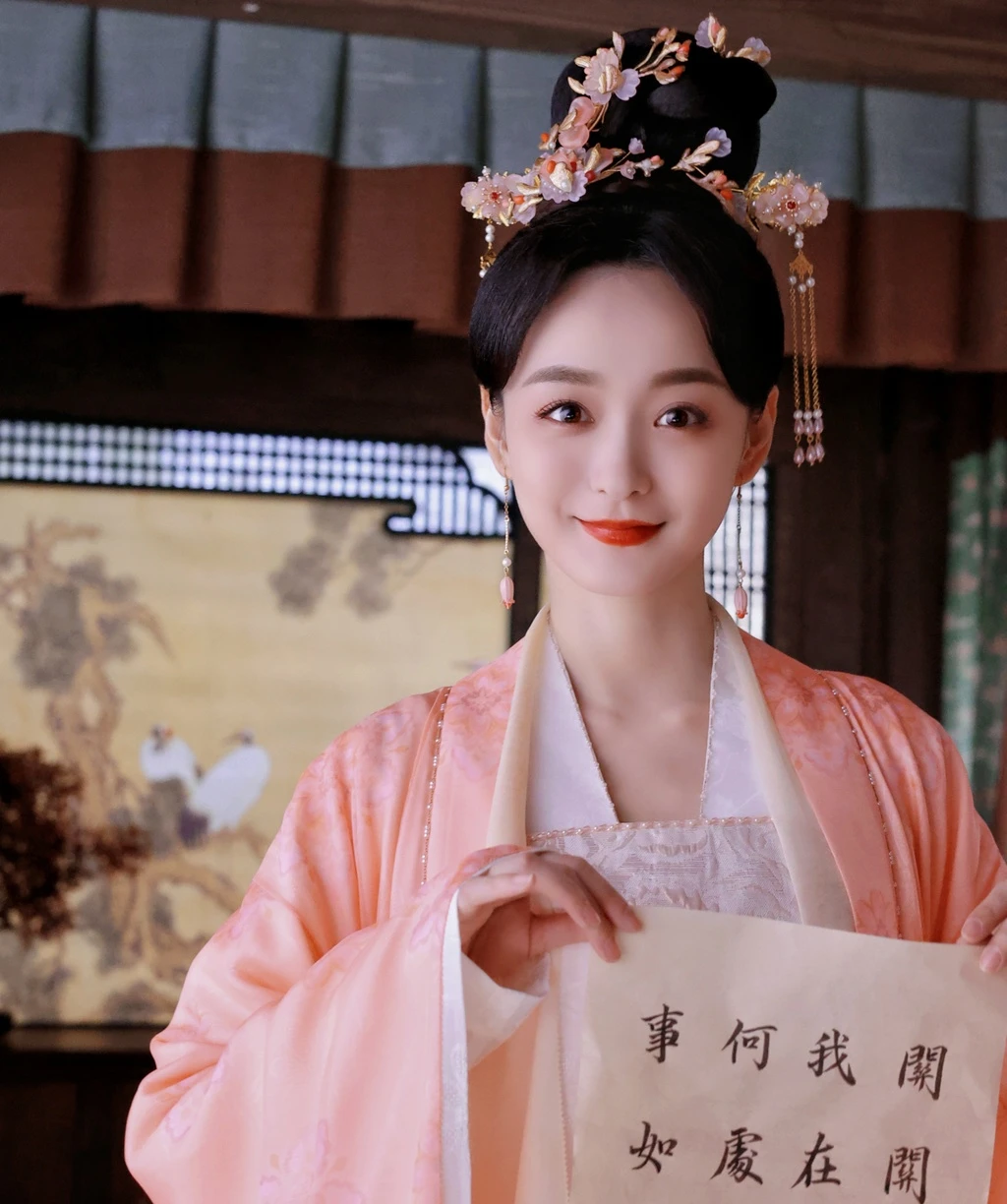 Chị gái phim Khom Lưng đẹp lấn át cả Tống Tổ Nhi, nhan sắc &#34;đóng băng thời gian&#34; ở tuổi U40 - 7
