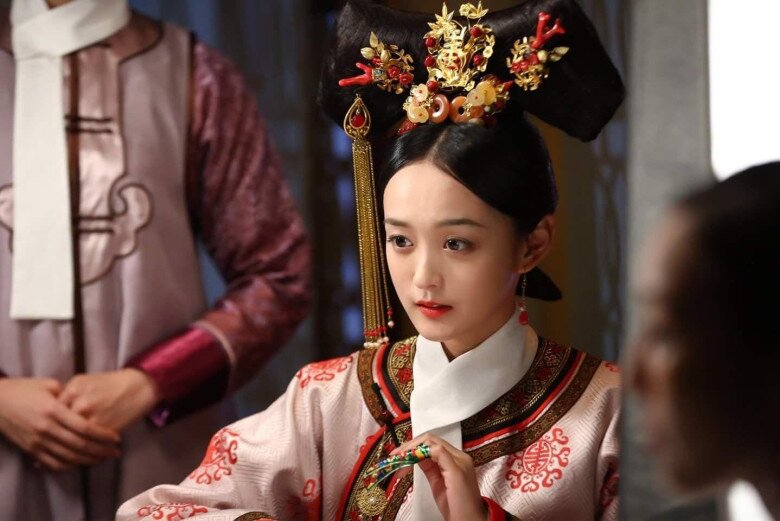 Chị gái phim Khom Lưng đẹp lấn át cả Tống Tổ Nhi, nhan sắc &#34;đóng băng thời gian&#34; ở tuổi U40 - 8