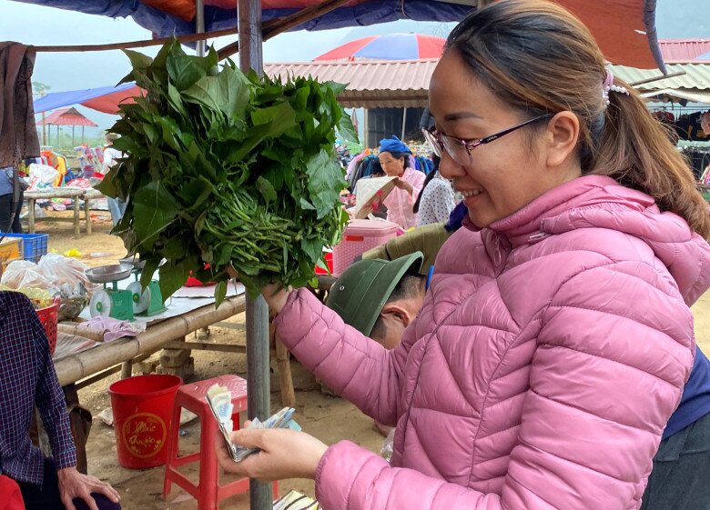 Chợ phiên lạ lùng giữa lòng Thanh Hóa: Mua bán không cần đến tiền, tồn tại hơn trăm năm - 6
