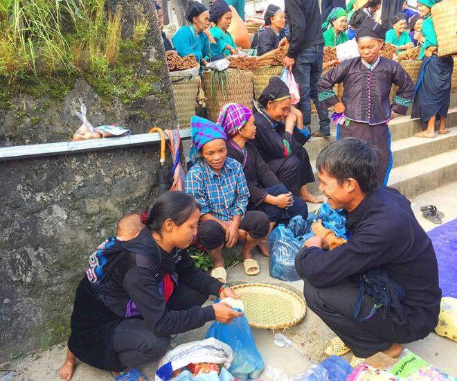 Phiên chợ tồn tại hơn 200 năm đến nay thành điểm đến đặc sắc nhất Hà Giang, du khách nào cũng muốn tới một lần - 1