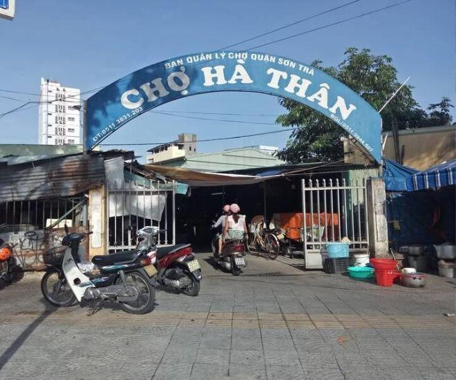 Mách bạn khu chợ có đồ ăn vặt ngon rẻ nhất Đà Nẵng, tồn tại từ thế kỷ 19 đến nay vẫn hút khách nghìn nghịt - 1
