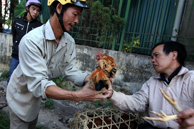 Chợ phiên cổ nhất giữa lòng Lạng Sơn: Ai cũng mang theo một thứ để đựng đồ, chỉ ở đây mới có một nghề lạ - 4