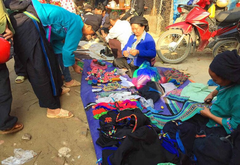 Phiên chợ tồn tại hơn 200 năm đến nay thành điểm đến đặc sắc nhất Hà Giang, du khách nào cũng muốn tới một lần - 3