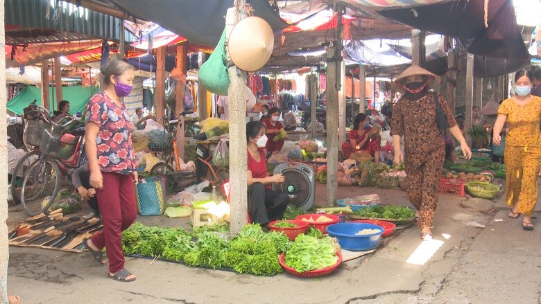 Chợ phiên tồn tại hàng trăm năm giữa lòng Thái Bình: Đến nay vẫn hút khách đông nghịt, là niềm tự hào của người địa phương - 2