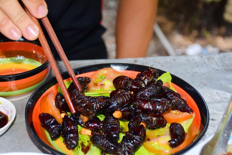 Con vật khiến nhiều người &#34;sợ chết khiếp&#34; là đặc sản gây nghiện của An Giang, xưa chỉ người nghèo ăn nay ai cũng lùng mua - 4