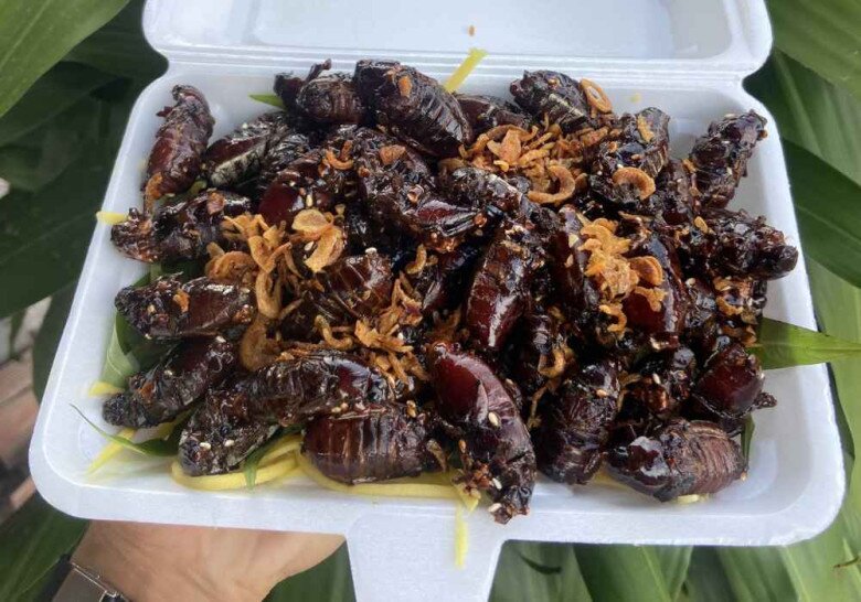Con vật khiến nhiều người &#34;sợ chết khiếp&#34; là đặc sản gây nghiện của An Giang, xưa chỉ người nghèo ăn nay ai cũng lùng mua - 5