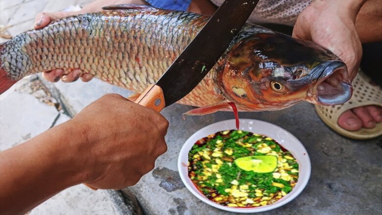 Đặc sản nhìn &#34;rợn tóc gáy&#34; lại là món ăn ngon của người Tây Bắc, chỉ dành để đãi khách quý - 3