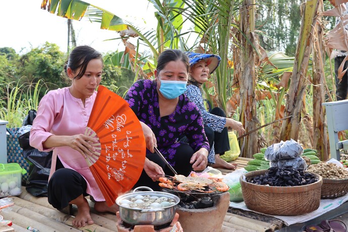 Ghé khu chợ quê giữa lòng Đồng Tháp, mới mở 2 năm nhưng hút hơn 100 ngàn lượt khách đến tham quan - 4