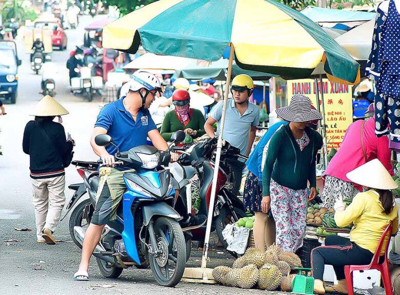 Khu chợ nhỏ tồn tại gần 3 thập kỷ giữa lòng Pleiku, cái tên bắt nguồn từ câu chuyện không ai ngờ tới - 3