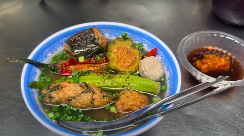 Món ăn chỉ hơn 1 đô khiến khách Tây mê mẩn, tự nhận kiếp trước mình là người Việt Nam - 5