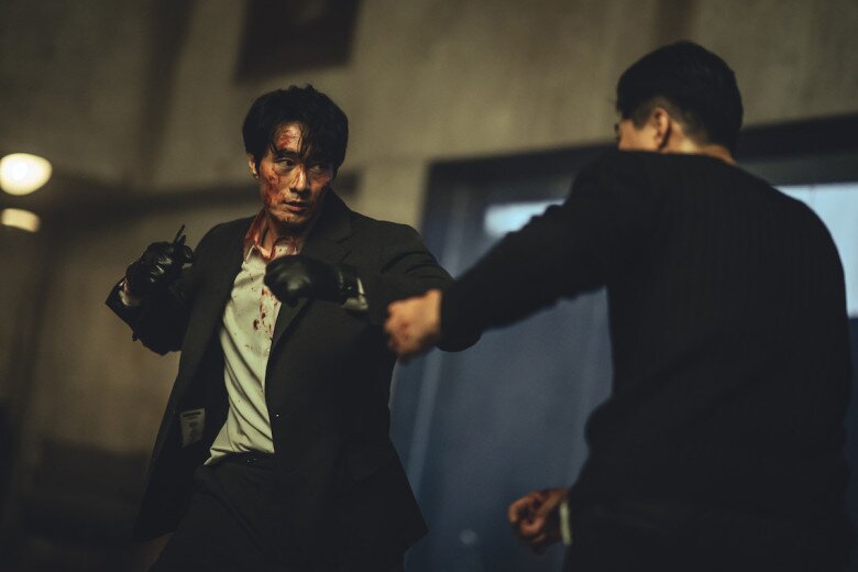 Không Dung Thứ: Phim Hàn 18+ đứng đầu Top thịnh hành tại Việt Nam, nam chính So Ji Sub được ví như John Wick - 4