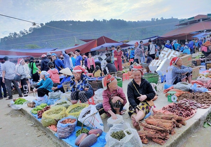 Chợ 4.000m² độc lạ nhất Lào Cai: Chỉ họp vào Chủ nhật, bán toàn đặc sản lạ lùng không nơi nào có - 5