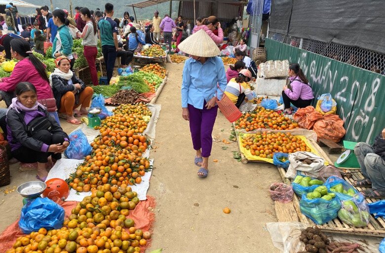 Phiên chợ tồn tại từ gần trăm năm, đến nay là địa điểm độc lạ và niềm tự hào của người xứ Thanh - 3