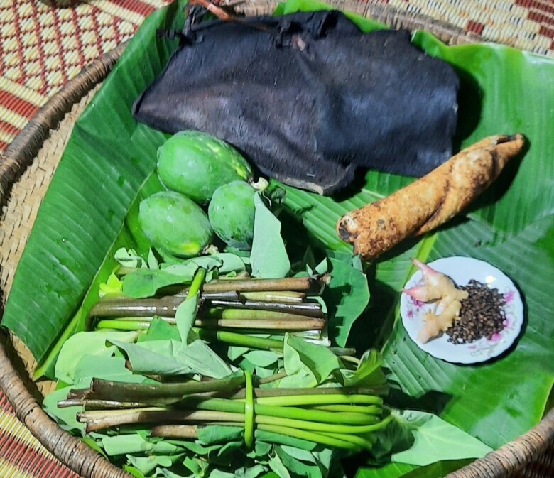 Thứ dai nhách bốc mùi tưởng không ăn nổi lại là đặc sản Tây Bắc, phải chờ 5-6 tháng mới có thể chế biến - 2