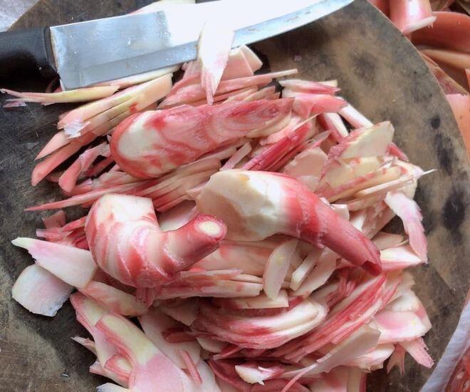 Thứ tưởng đồ vứt đi hóa ra lại là đặc sản vùng cao, du khách đổ xô nếm thử bằng được vì vị ngon độc lạ - 1
