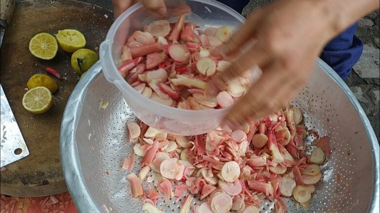 Thứ tưởng đồ vứt đi hóa ra lại là đặc sản vùng cao, du khách đổ xô nếm thử bằng được vì vị ngon độc lạ - 5