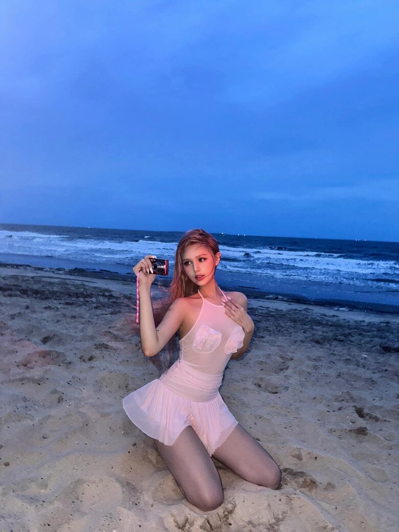 Bạn gái hotgirl 2k2 của Gil Lê chăm diện mốt váy ôm sát cơ thể, vóc dáng tuổi đôi mươi khiến dân tình khen nức nở - 3