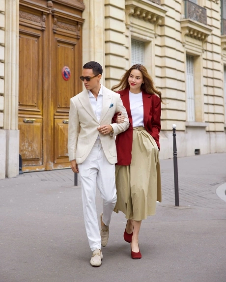 Hà Hồ và 6 item thời trang không thể thiếu: Từ nữ hoàng thảm đỏ đến biểu tượng street style, thứ cuối cùng siêu đắt giá - 6