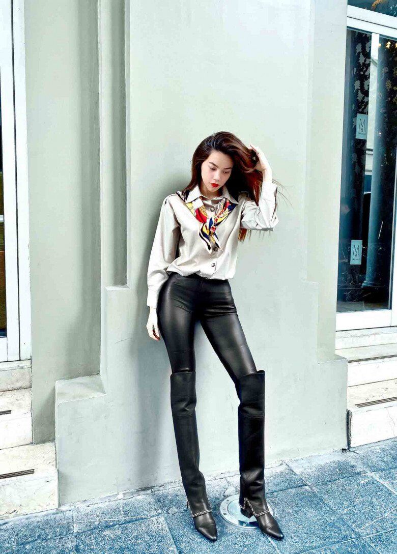 Hà Hồ và 6 item thời trang không thể thiếu: Từ nữ hoàng thảm đỏ đến biểu tượng street style, thứ cuối cùng siêu đắt giá - 18