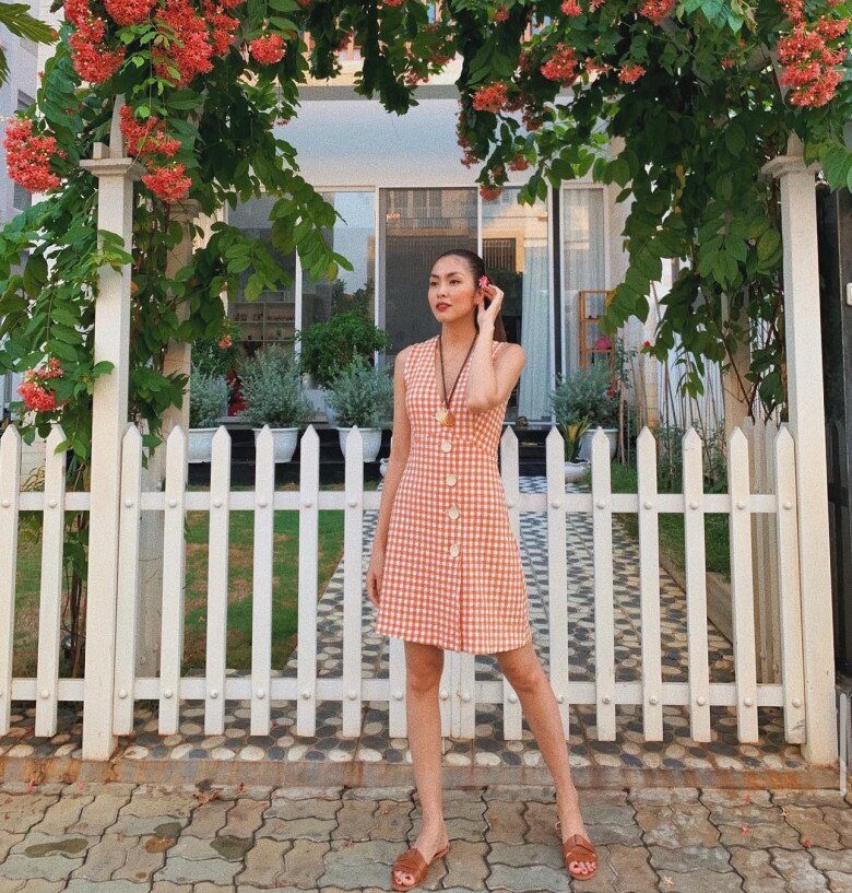 Mặc đẹp đón hè chuẩn style &#34;phu nhân hào môn&#34; Hà Tăng - Mát rượi mà vẫn thanh lịch - 2