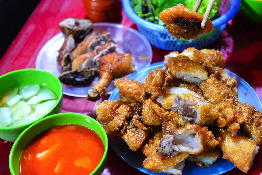 Du khách rủ nhau lên Lạng Sơn, chiêm ngưỡng dàn hoa tú cầu nở rộ trên đỉnh núi được mệnh danh &#34;lạnh nhất Việt Nam&#34; - 7