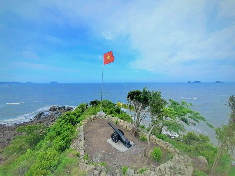 Khám phá hòn đảo tên gọi tựa viên ngọc quý, cách Hà Nội 20km, làm du khách mê mẩn với khung cảnh như tranh vẽ - 4