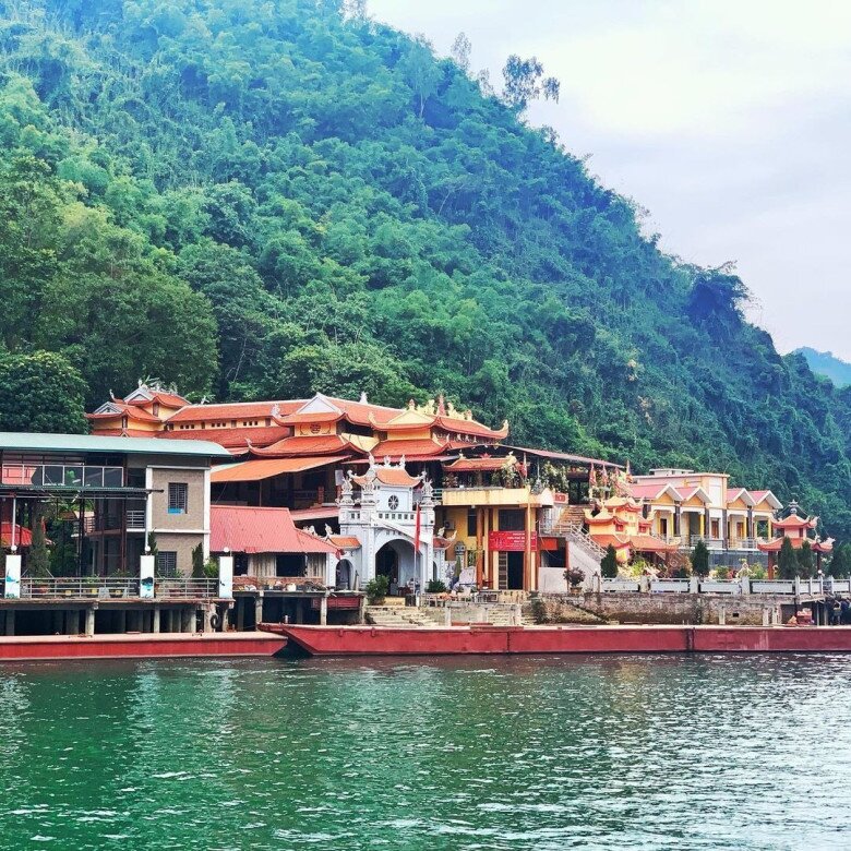 Khám phá huyện miền núi cách Hà Nội hơn 100km, phong cảnh thiên nhiên hữu tình cực thích hợp để chữa lành - 5