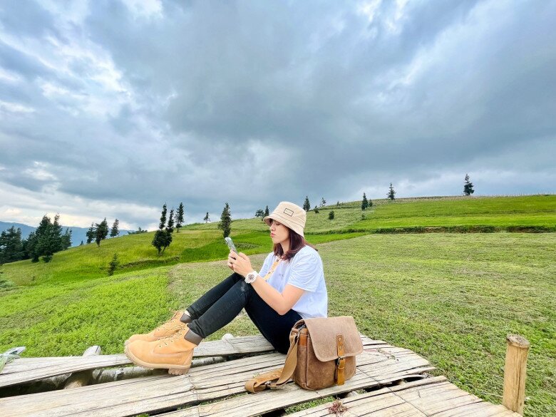 &#34;Thụy Sĩ thu nhỏ&#34; tại Hà Giang thu hút giới trẻ check-in: Khung cảnh hùng vĩ tựa trời Âu, thích hợp &#34;đi chill&#34; để chữa lành - 5